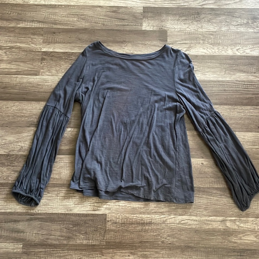 Loft comfy shirt/ new condition/ soft material